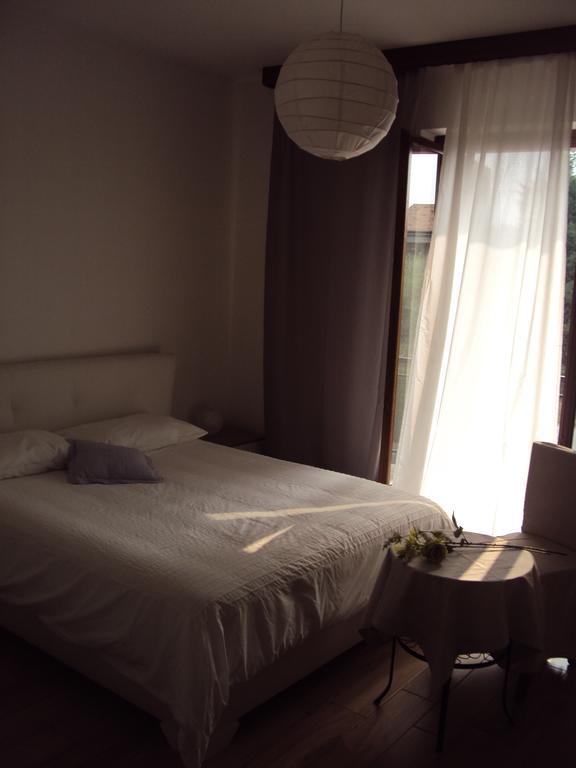 B&B Rosa Del Garda Lazise Kamer foto