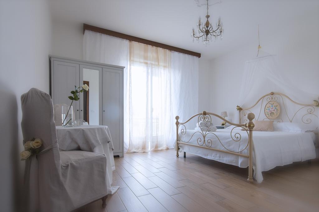 B&B Rosa Del Garda Lazise Buitenkant foto