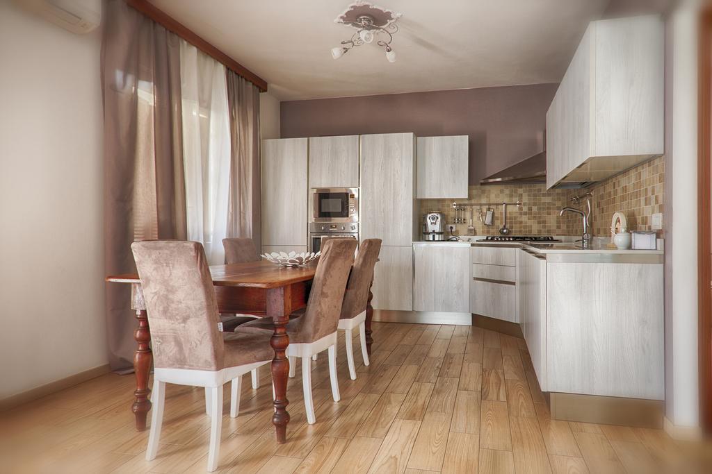 B&B Rosa Del Garda Lazise Buitenkant foto